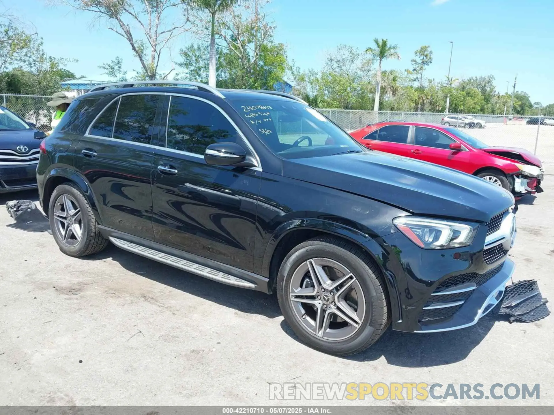 1 Фотография поврежденного автомобиля 4JGFB5KB9LA084071 MERCEDES-BENZ GLE 450 2020
