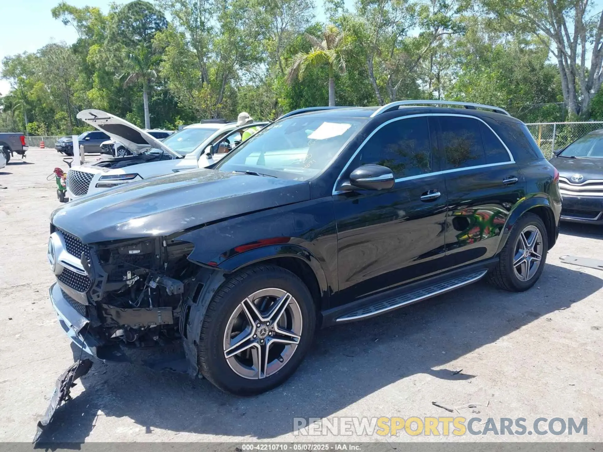 2 Фотография поврежденного автомобиля 4JGFB5KB9LA084071 MERCEDES-BENZ GLE 450 2020