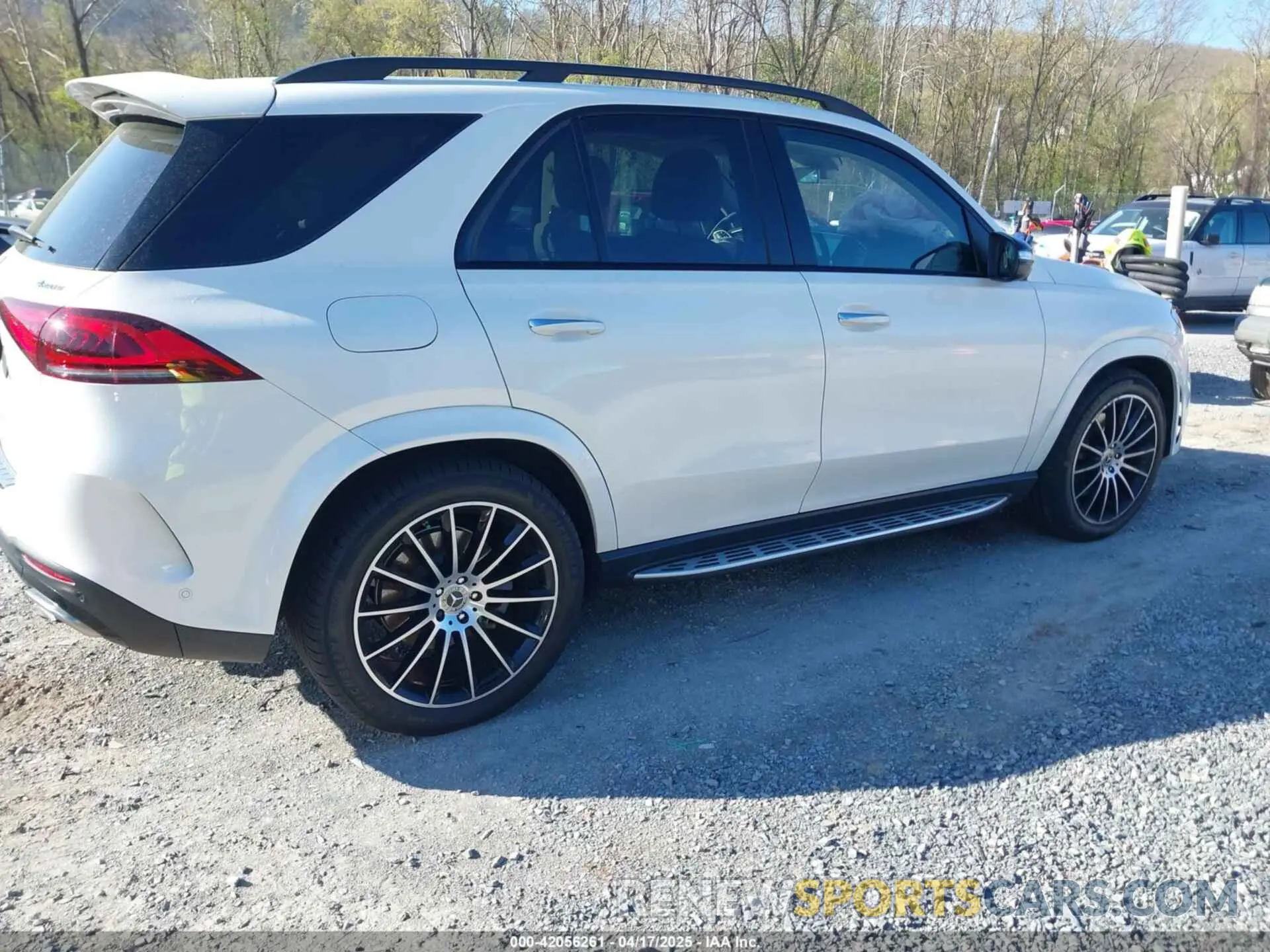 4 Photograph of a damaged car 4JGFB5KB9LA292127 MERCEDES-BENZ GLE 450 2020