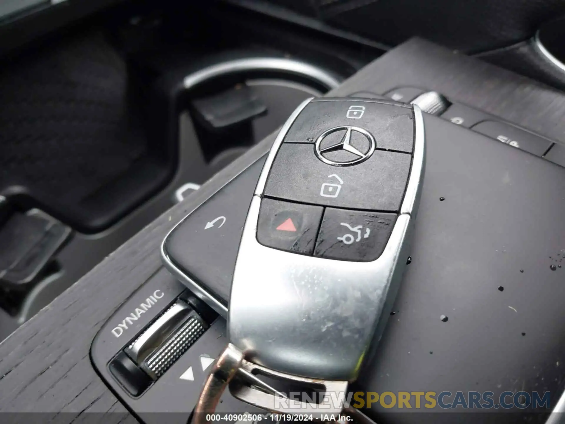 11 Photograph of a damaged car 4JGFB5KB4MA415933 MERCEDES-BENZ GLE 450 2021