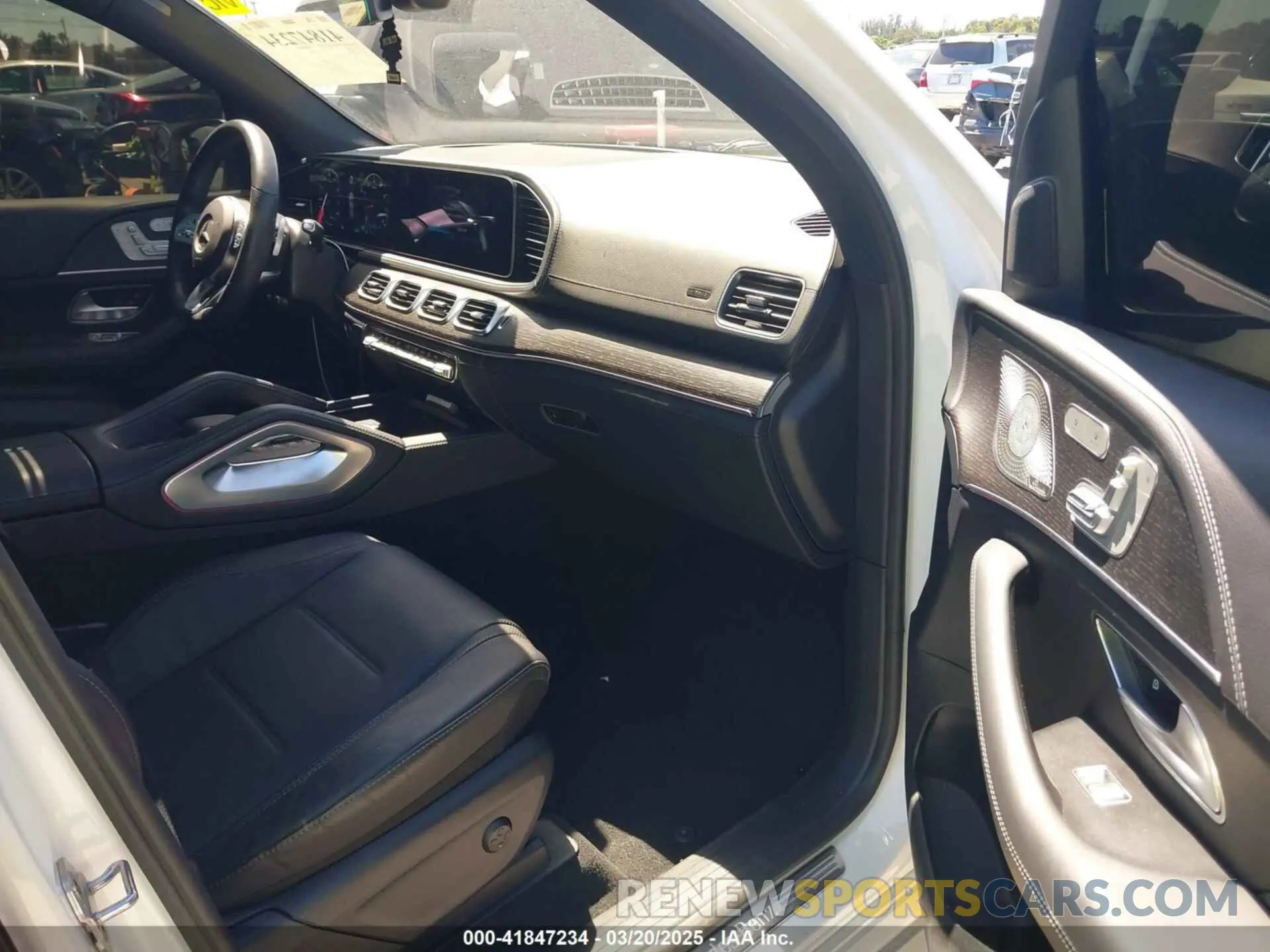 5 Photograph of a damaged car 4JGFB5KB0PA924969 MERCEDES-BENZ GLE 450 2023