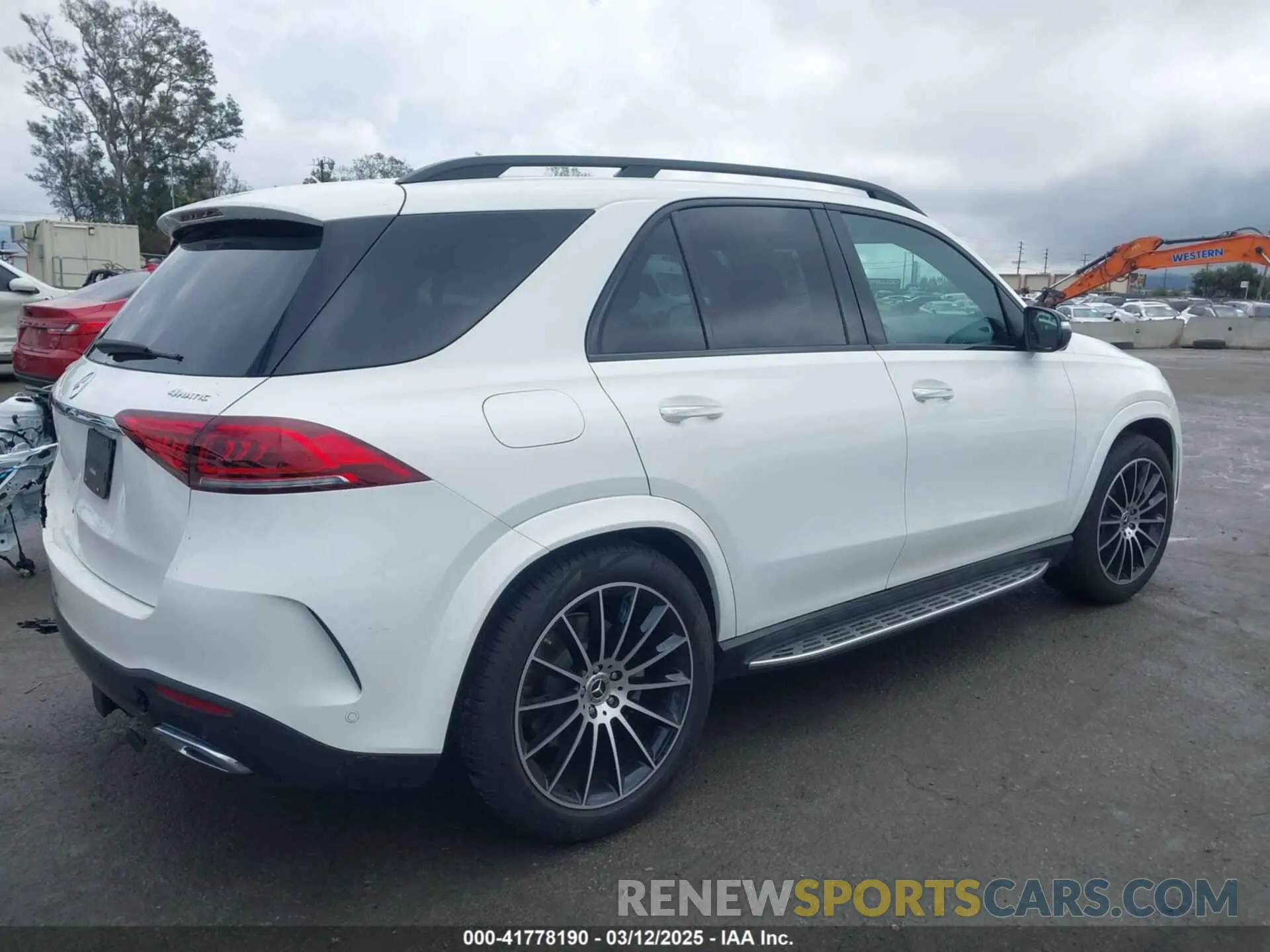 4 Photograph of a damaged car 4JGFB5KB3PA866002 MERCEDES-BENZ GLE 450 2023