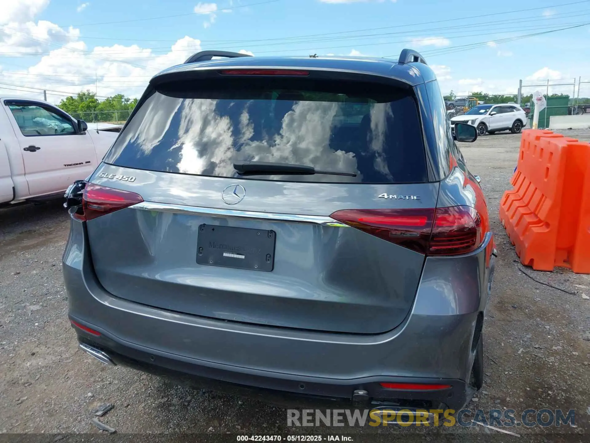 17 Photograph of a damaged car 4JGFB5KB3RB125829 MERCEDES-BENZ GLE 450 2024