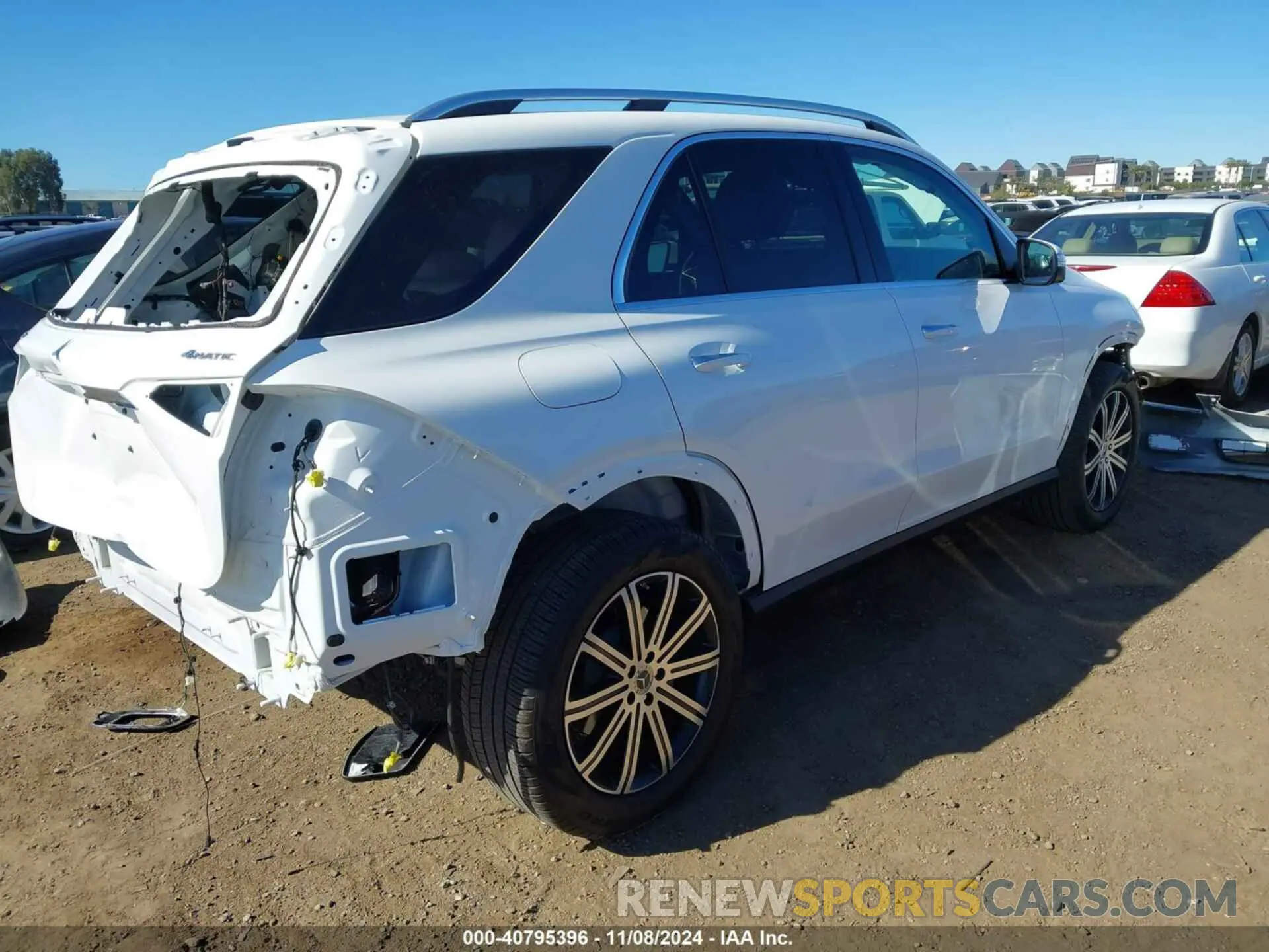 4 Photograph of a damaged car 4JGFB5KB5RB074298 MERCEDES-BENZ GLE 450 2024