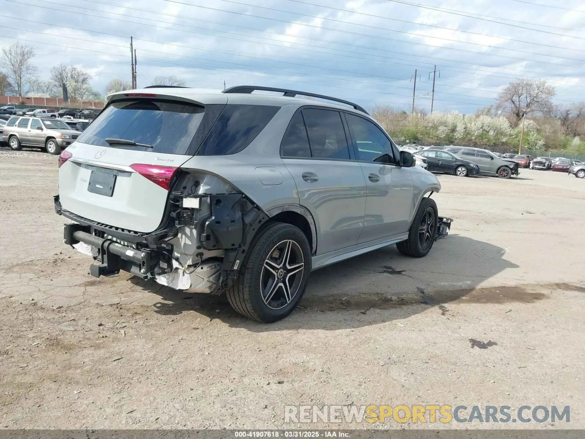 4 Photograph of a damaged car 4JGFB5KB6RA986105 MERCEDES-BENZ GLE 450 2024