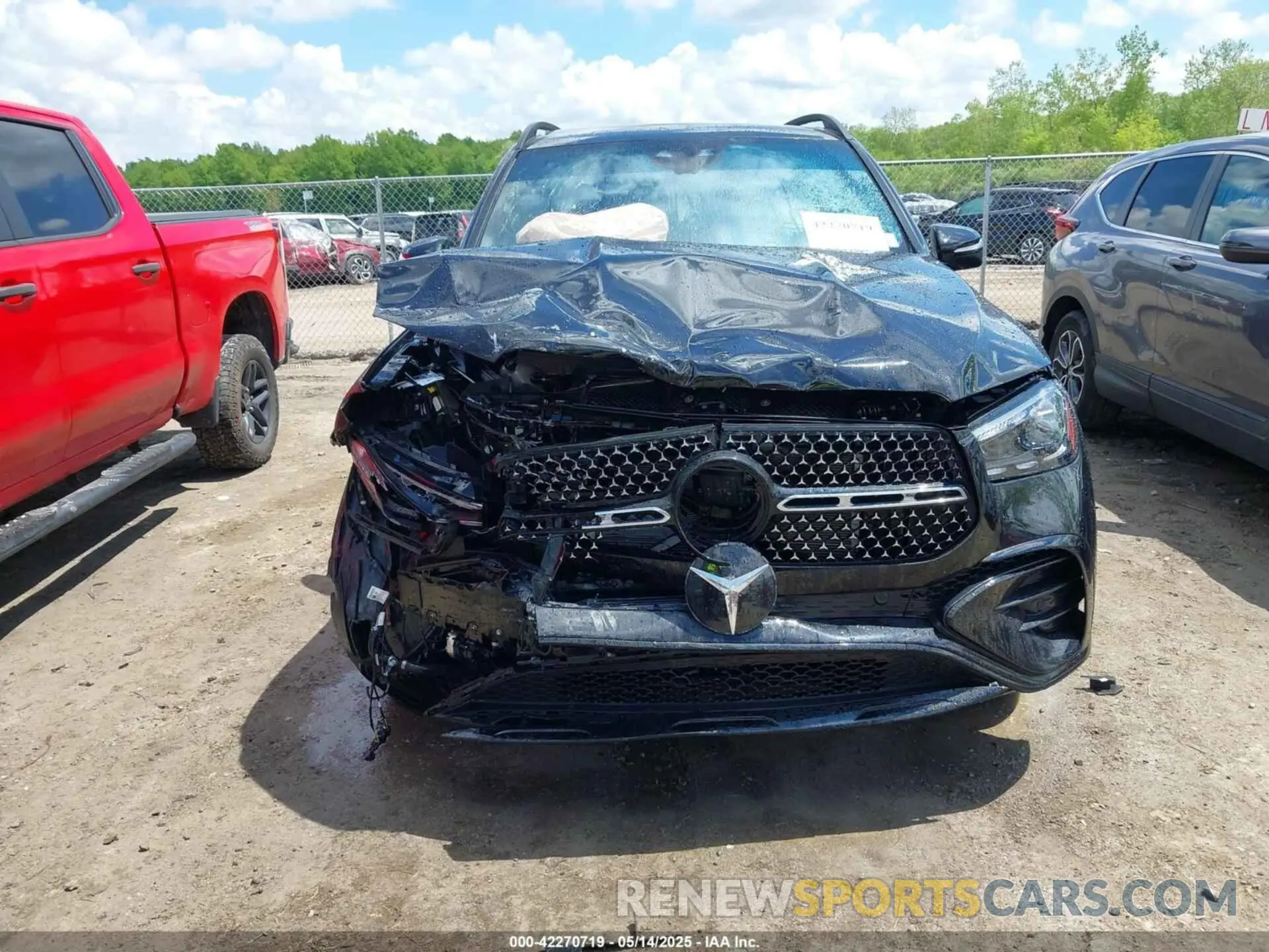 11 Photograph of a damaged car 4JGFB5KBXRB177362 MERCEDES-BENZ GLE 450 2024