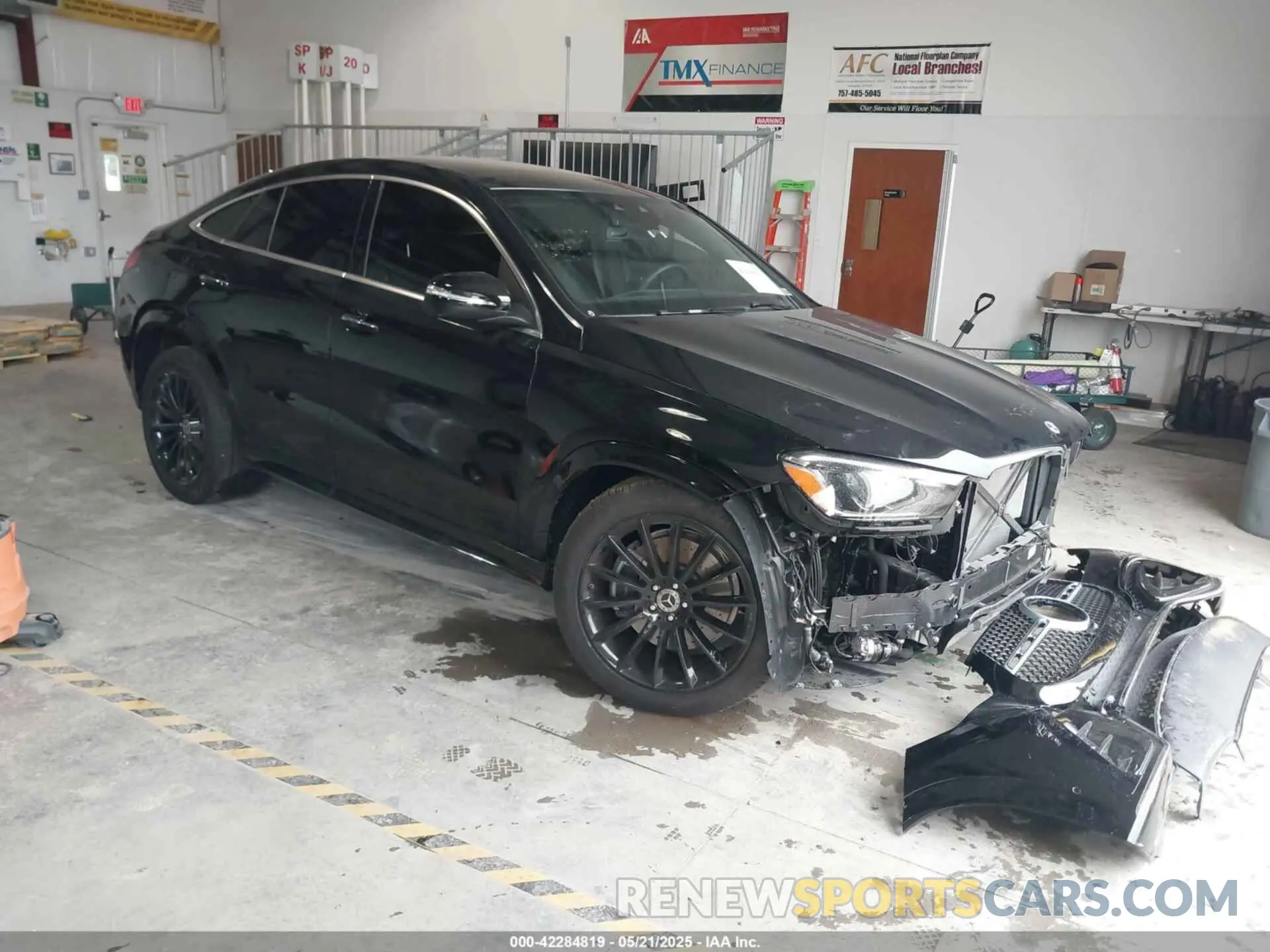 1 Фотография поврежденного автомобиля 4JGFD5KB7SB319795 MERCEDES-BENZ GLE 450 COUPE 2025