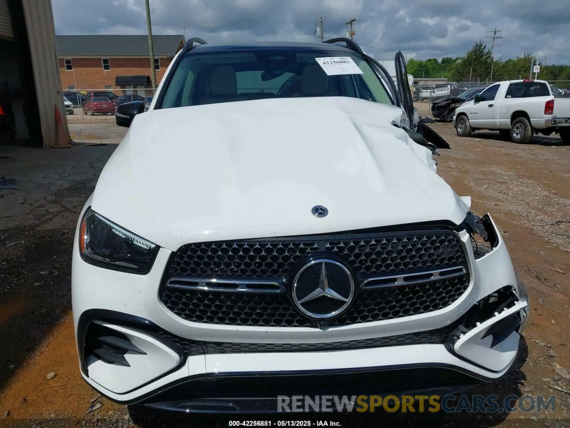 12 Photograph of a damaged car 4JGFB4GB4RB262331 MERCEDES-BENZ GLE 450 PLUG-IN HYBRID 2024