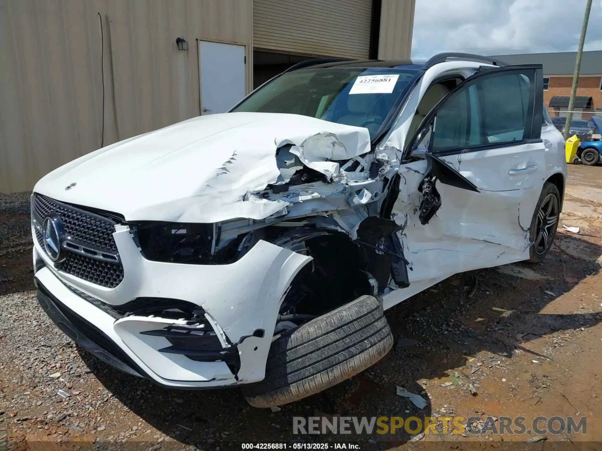 2 Photograph of a damaged car 4JGFB4GB4RB262331 MERCEDES-BENZ GLE 450 PLUG-IN HYBRID 2024