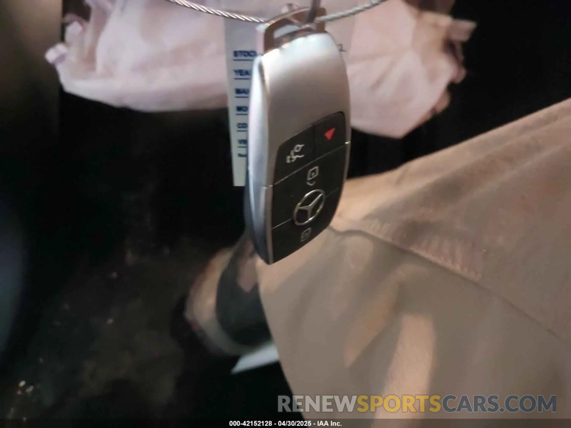 11 Photograph of a damaged car 4JGFB4GB5RB257221 MERCEDES-BENZ GLE 450 PLUG-IN HYBRID 2024