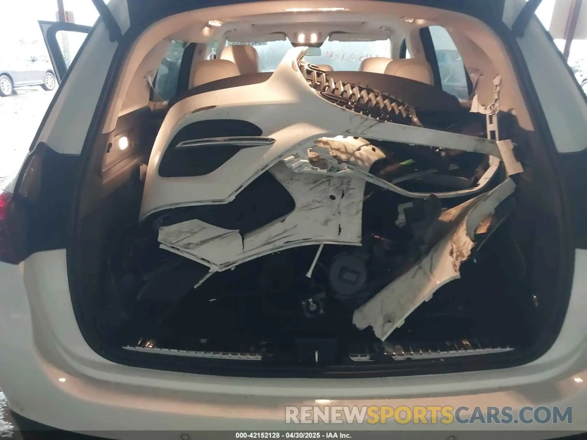 12 Photograph of a damaged car 4JGFB4GB5RB257221 MERCEDES-BENZ GLE 450 PLUG-IN HYBRID 2024