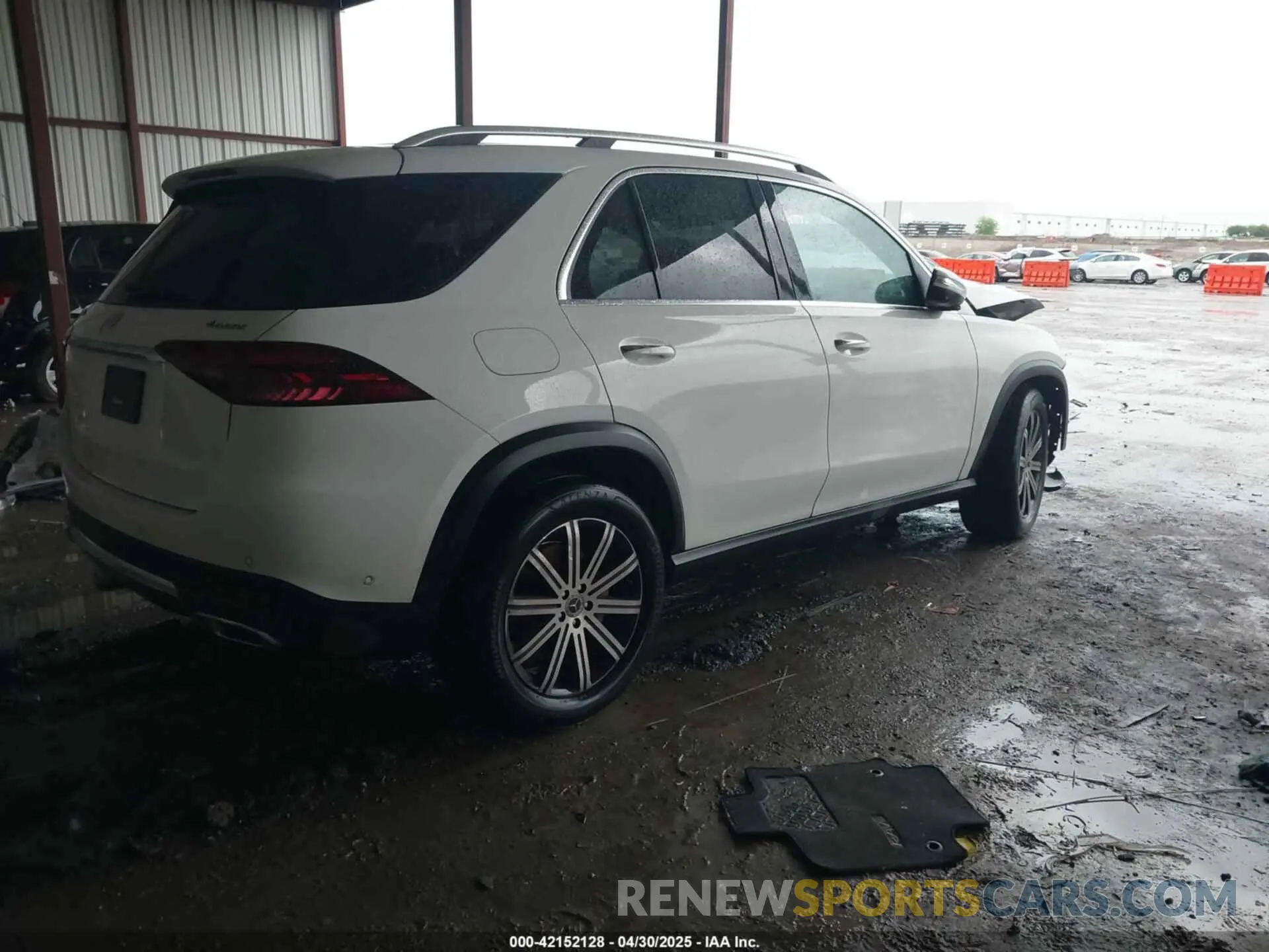 4 Photograph of a damaged car 4JGFB4GB5RB257221 MERCEDES-BENZ GLE 450 PLUG-IN HYBRID 2024