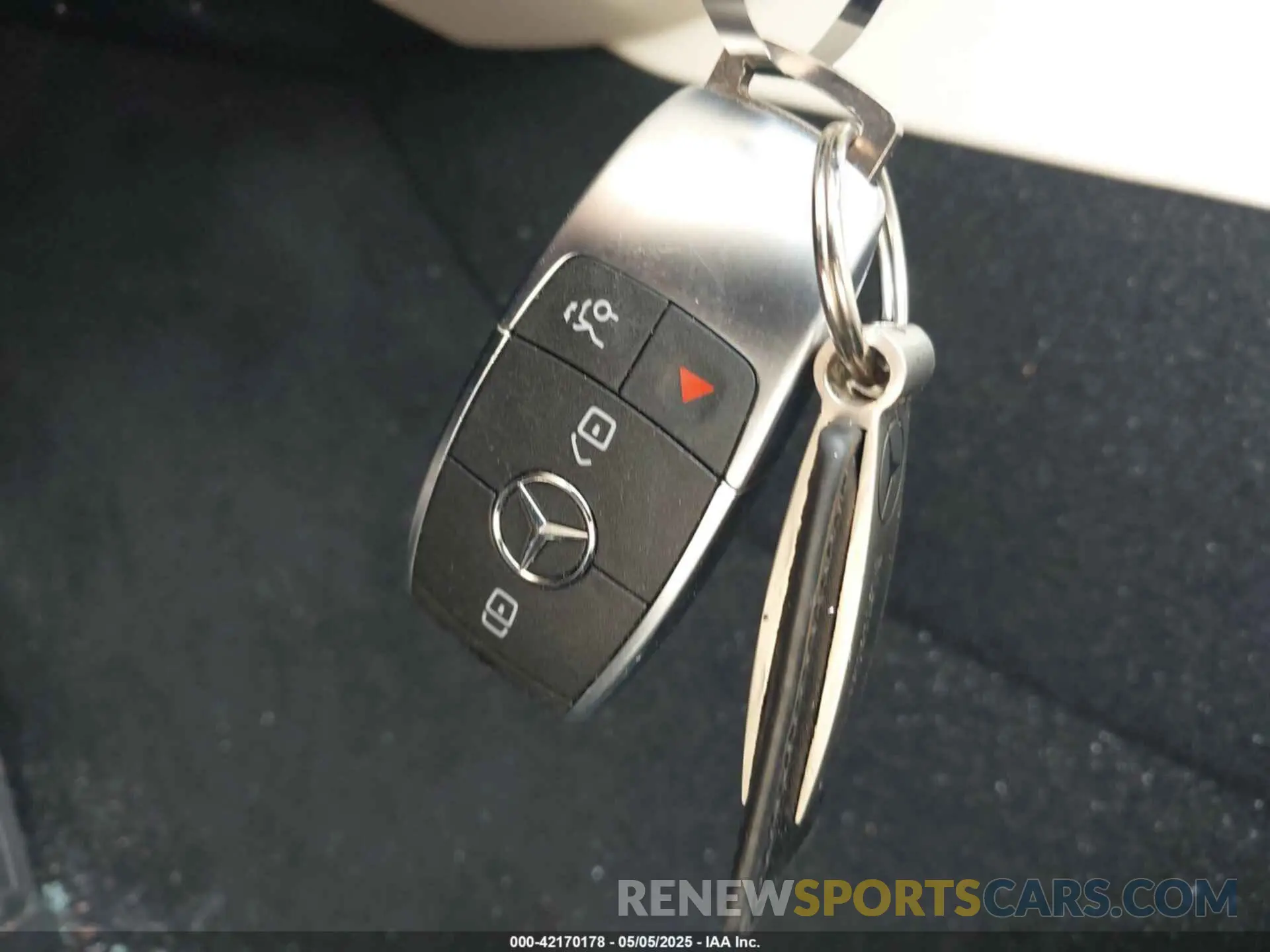 11 Photograph of a damaged car 4JGFB4GB8RB069521 MERCEDES-BENZ GLE 450 PLUG-IN HYBRID 2024