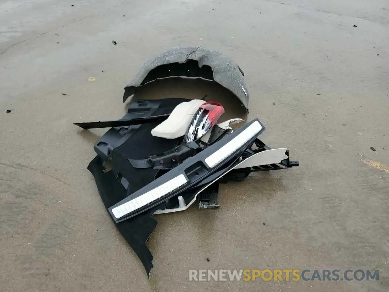 13 Photograph of a damaged car 4JGFB4GB7RB077447 MERCEDES-BENZ GLE 450E 4 2024