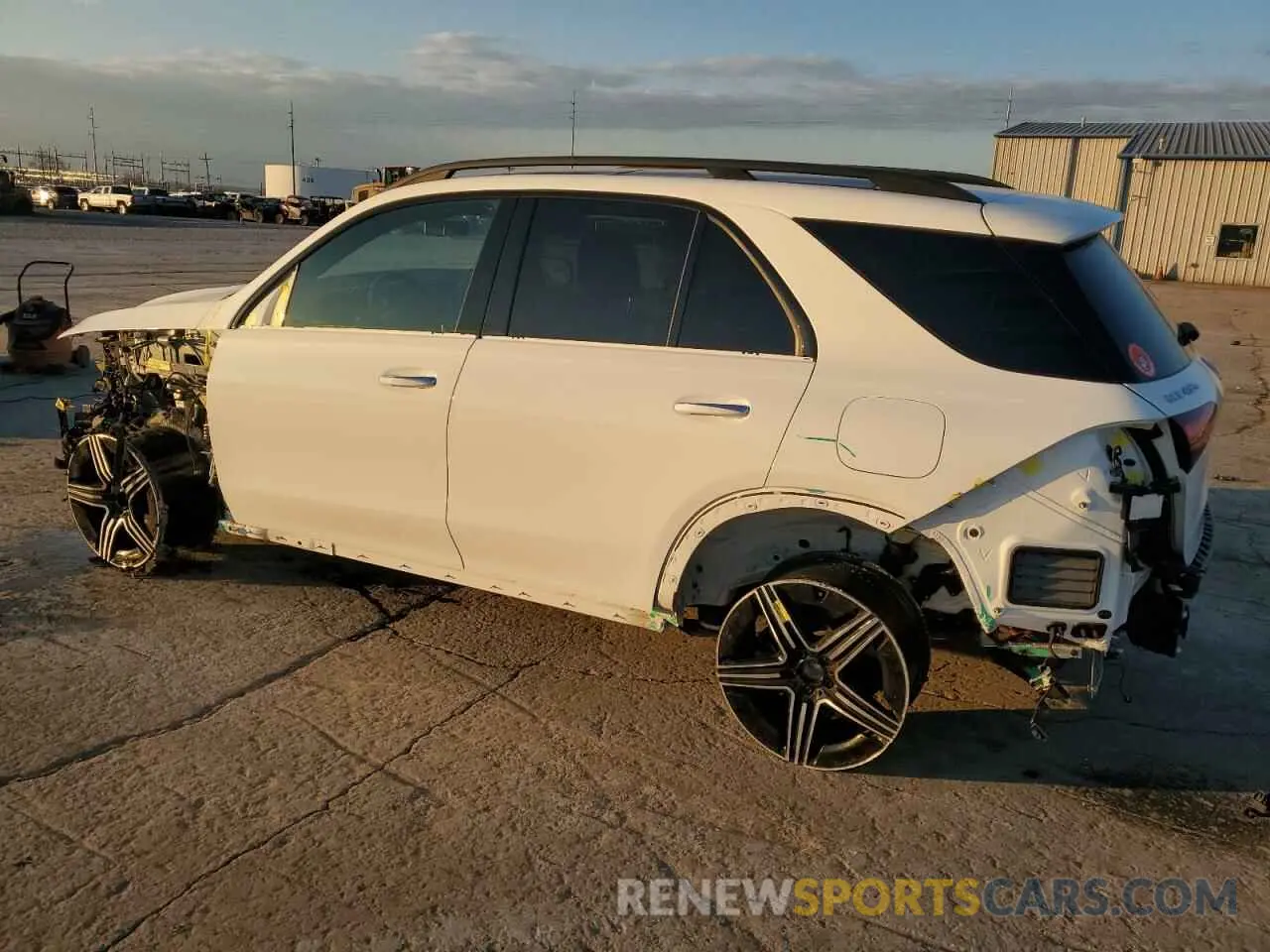 2 Photograph of a damaged car 4JGFB4GB8RB222933 MERCEDES-BENZ GLE 450E 4 2024