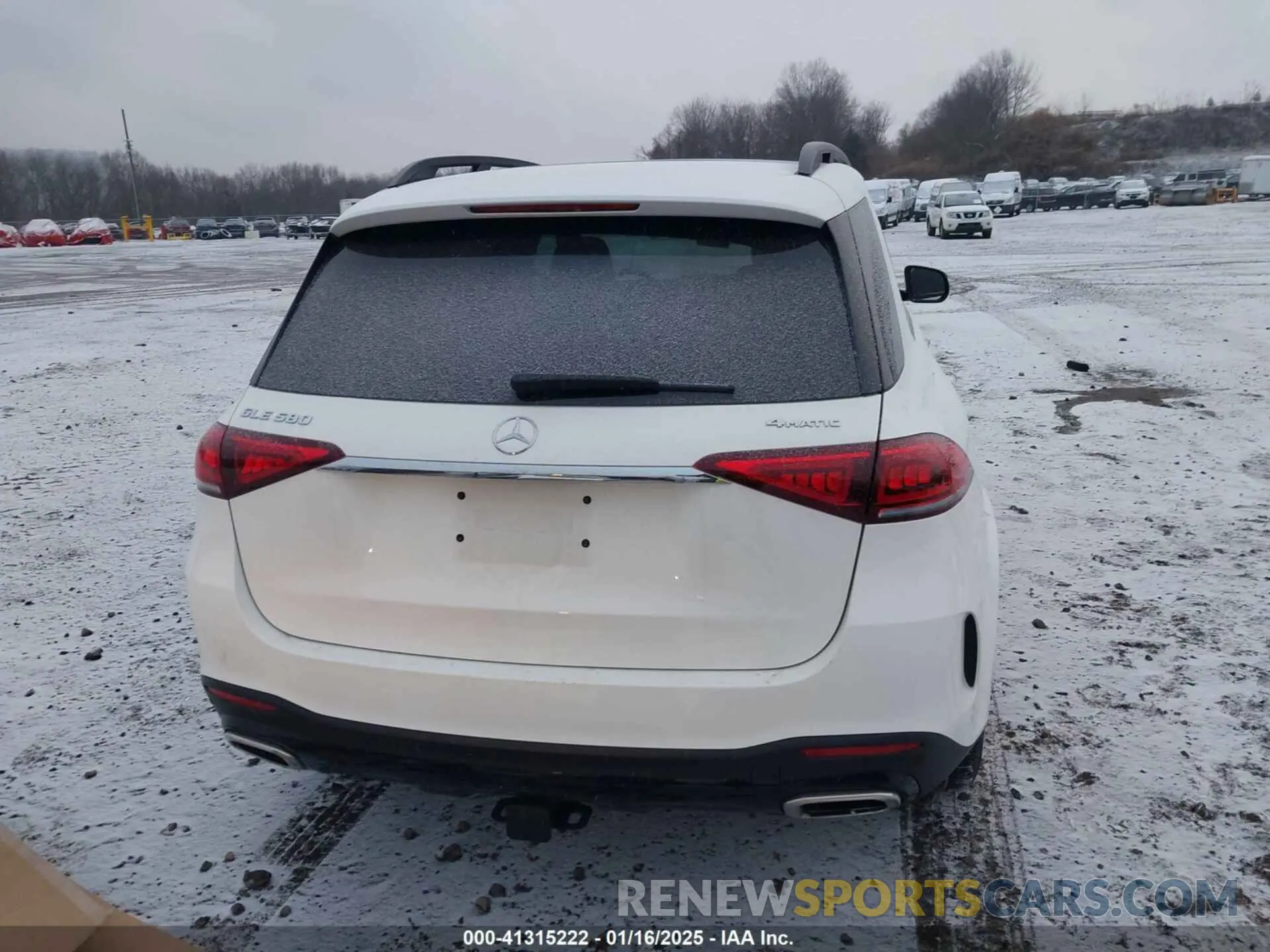 17 Photograph of a damaged car 4JGFB8GB2MA488860 MERCEDES-BENZ GLE 580 2021