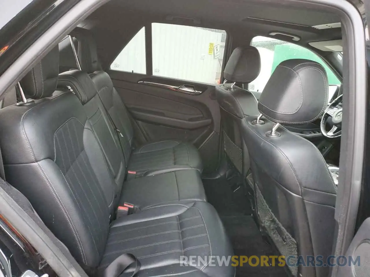 11 Photograph of a damaged car 4JGDA5GB1KB210337 MERCEDES-BENZ GLE-CLASS 2019