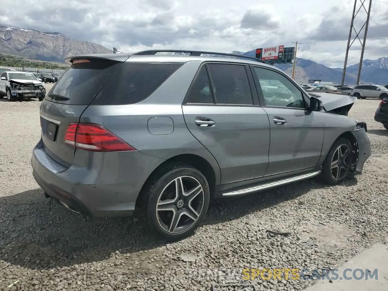3 Photograph of a damaged car 4JGDA5GB1KB210810 MERCEDES-BENZ GLE-CLASS 2019