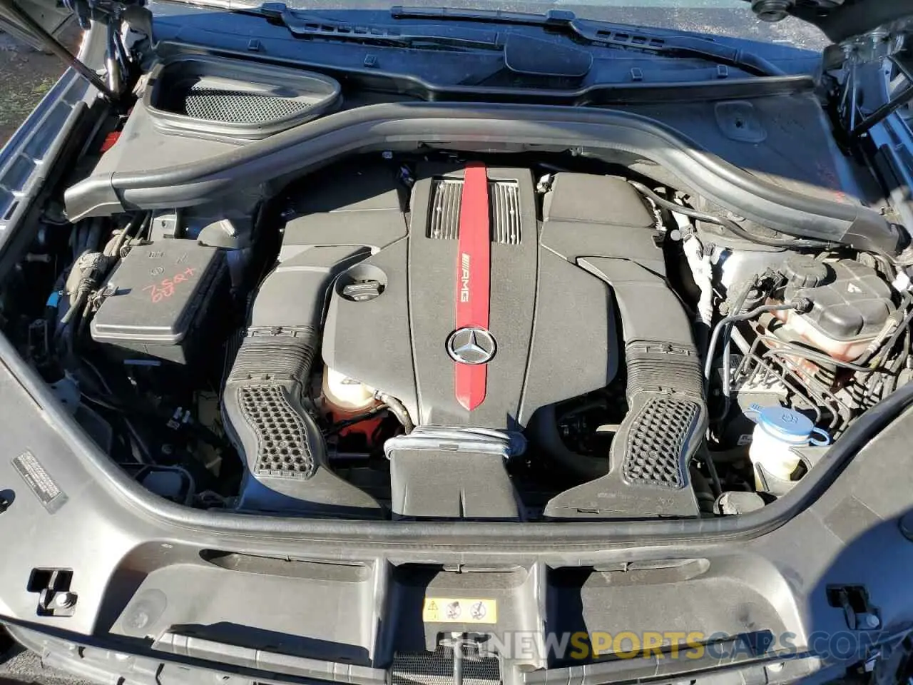 12 Photograph of a damaged car 4JGDA6EB4KB187869 MERCEDES-BENZ GLE-CLASS 2019