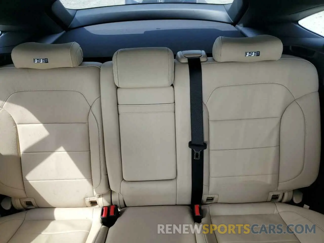 10 Photograph of a damaged car 4JGED6EB4KA134834 MERCEDES-BENZ GLE-CLASS 2019