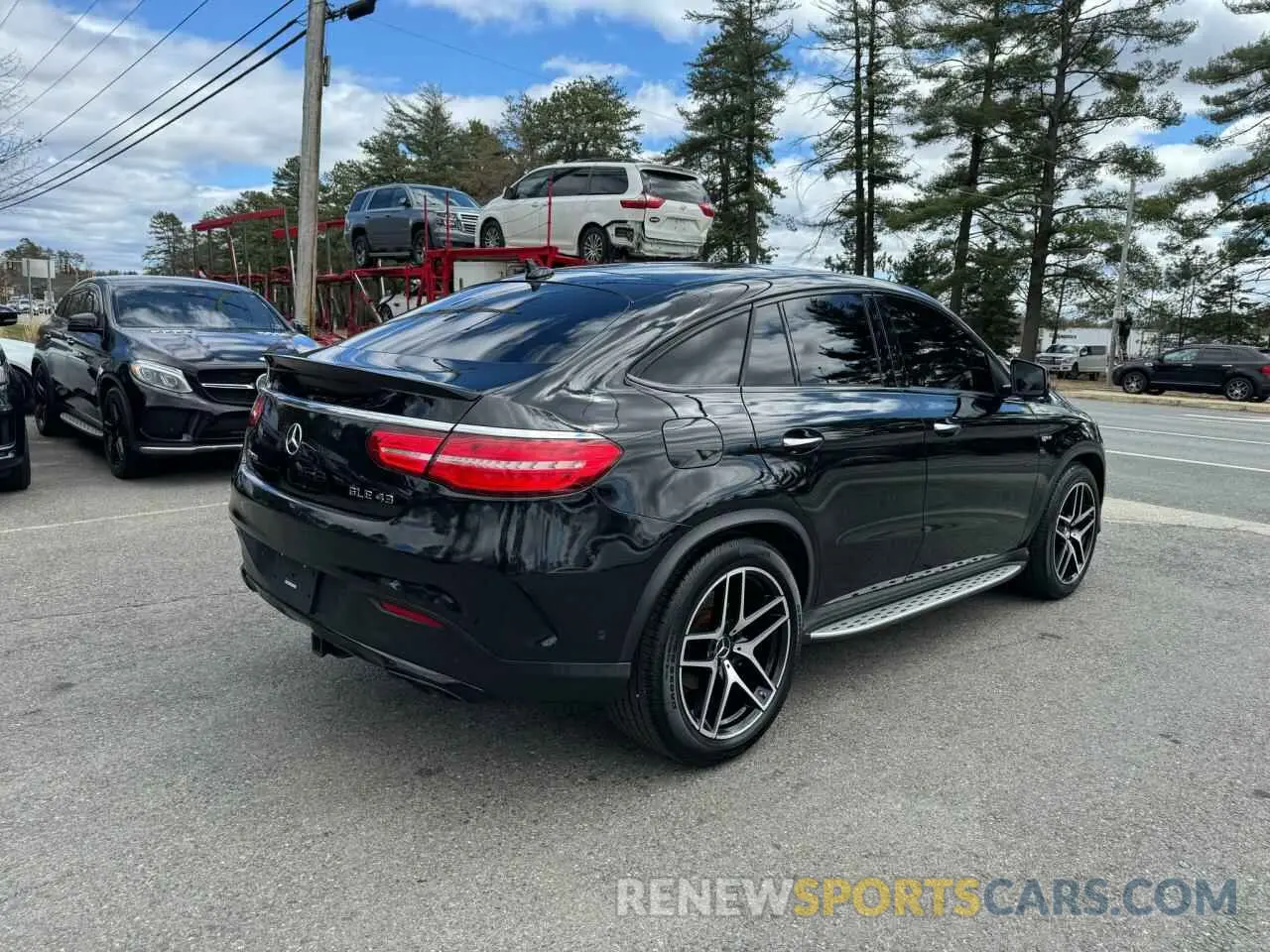 3 Photograph of a damaged car 4JGED6EB5KA151724 MERCEDES-BENZ GLE-CLASS 2019