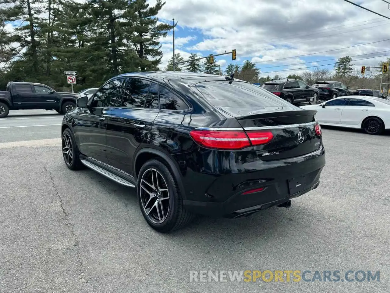 4 Photograph of a damaged car 4JGED6EB5KA151724 MERCEDES-BENZ GLE-CLASS 2019