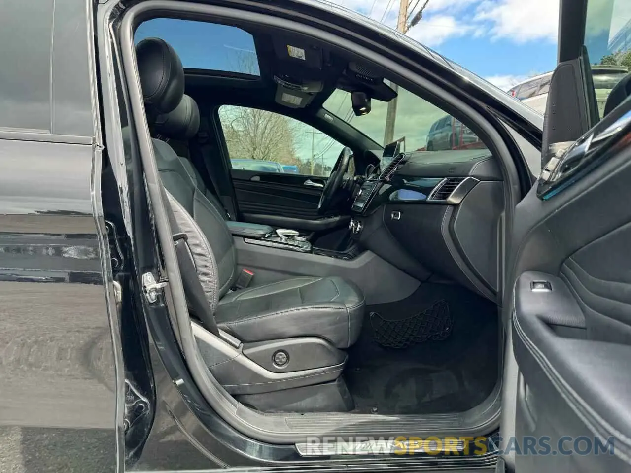 5 Photograph of a damaged car 4JGED6EB5KA151724 MERCEDES-BENZ GLE-CLASS 2019