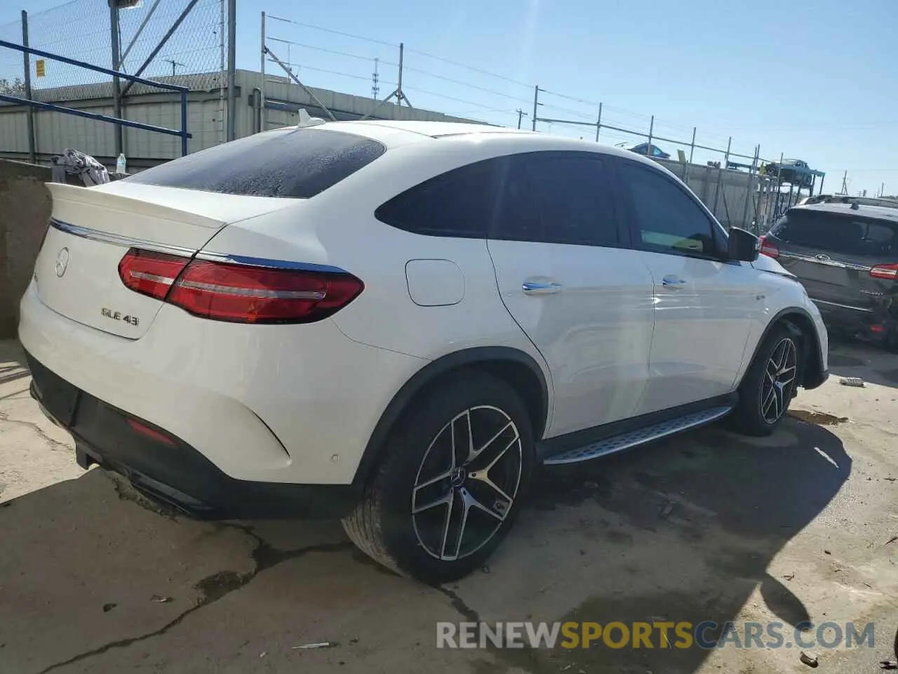 3 Фотография поврежденного автомобиля 4JGED6EB8KA137722 MERCEDES-BENZ GLE-CLASS 2019