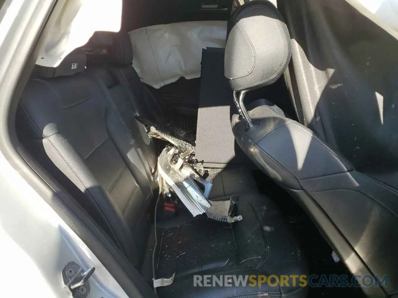 12 Photograph of a damaged car 4JGED6EB9KA153458 MERCEDES-BENZ GLE-CLASS 2019