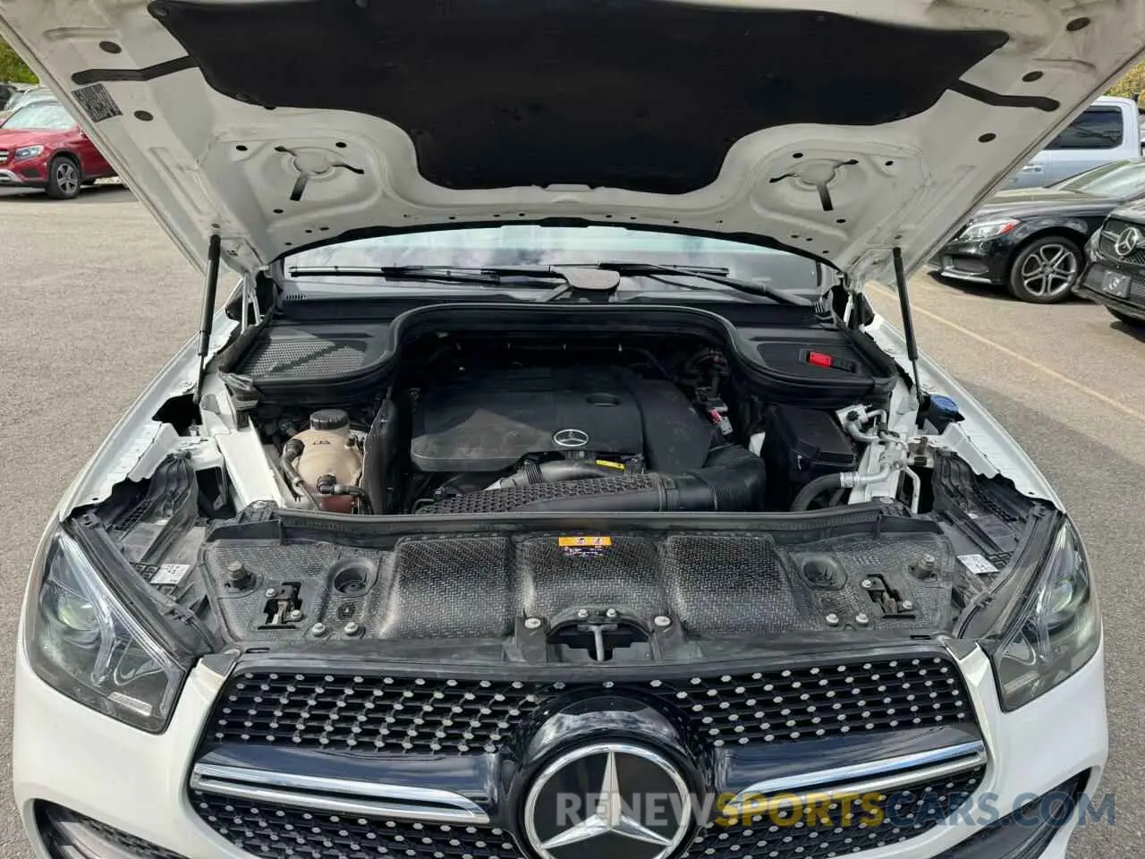 8 Photograph of a damaged car 4JGFB4JB4LA106411 MERCEDES-BENZ GLE-CLASS 2020