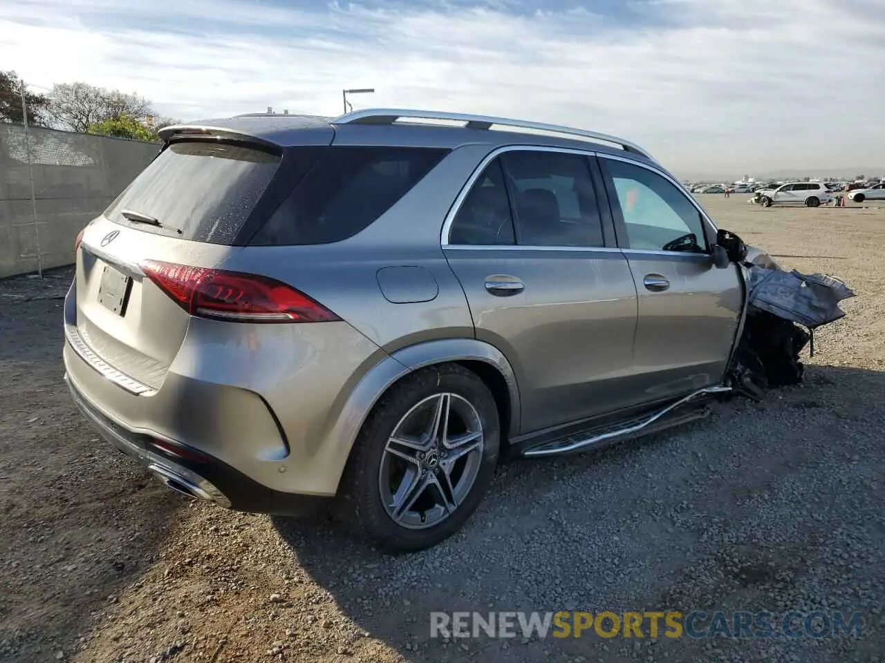 3 Фотография поврежденного автомобиля 4JGFB4JB5LA238996 MERCEDES-BENZ GLE-CLASS 2020