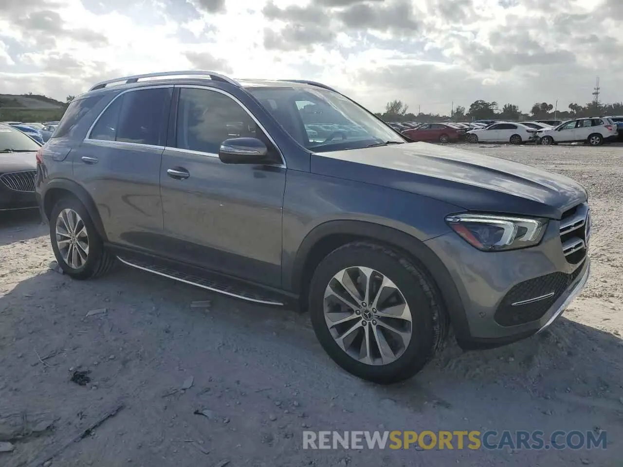 4 Photograph of a damaged car 4JGFB4JB6LA197276 MERCEDES-BENZ GLE-CLASS 2020