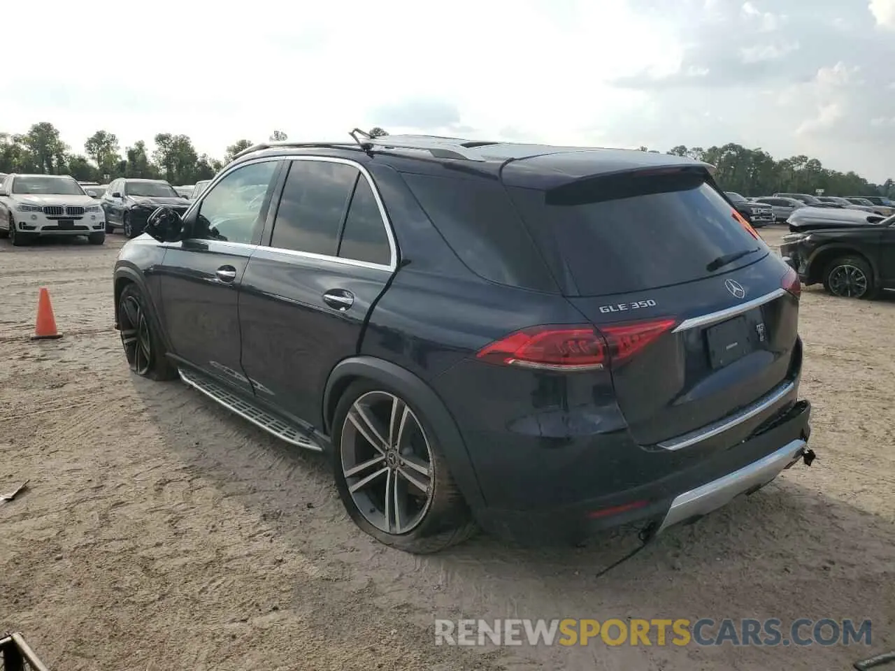 2 Photograph of a damaged car 4JGFB4JB9LA224972 MERCEDES-BENZ GLE-CLASS 2020
