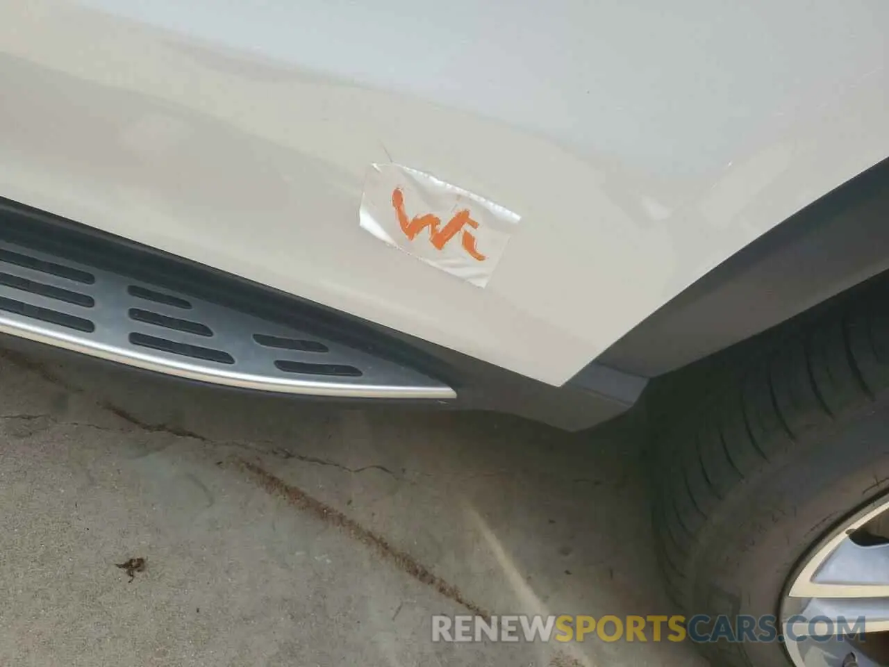 13 Photograph of a damaged car 4JGFB4JE2LA110029 MERCEDES-BENZ GLE-CLASS 2020