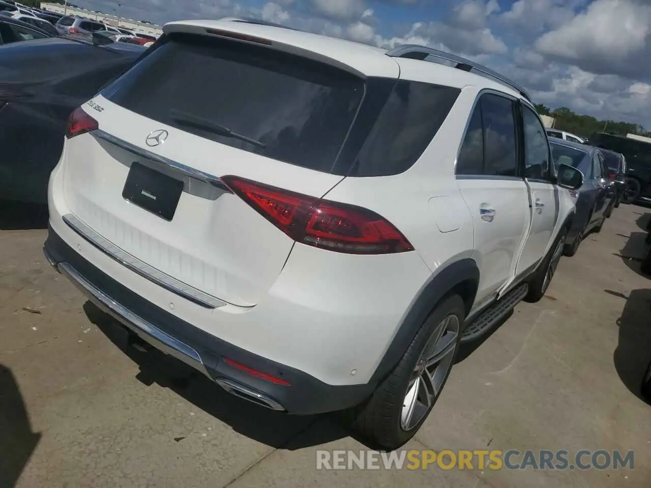 3 Photograph of a damaged car 4JGFB4JE2LA110029 MERCEDES-BENZ GLE-CLASS 2020