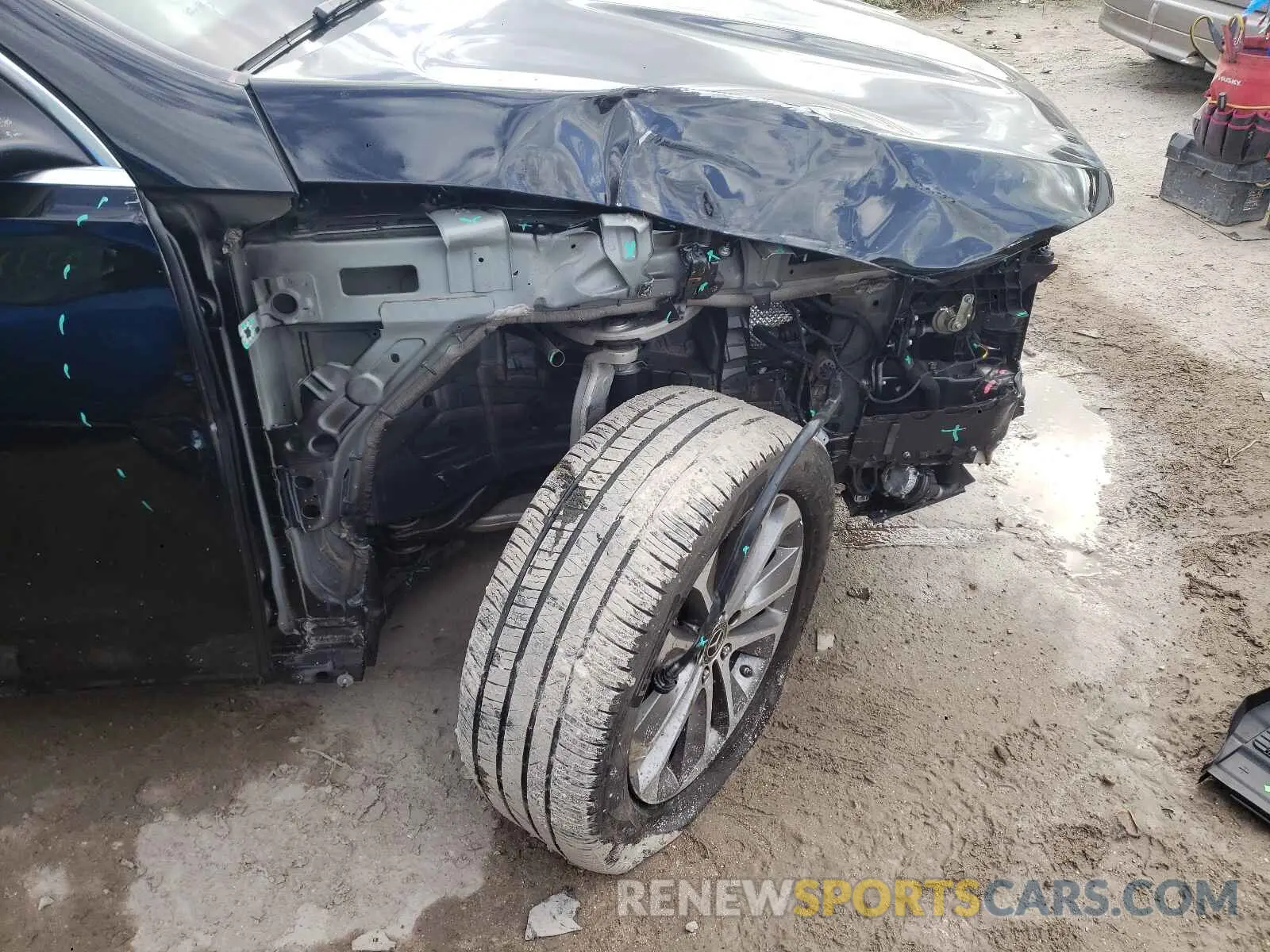 9 Photograph of a damaged car 4JGFB4KB0LA211705 MERCEDES-BENZ GLE-CLASS 2020