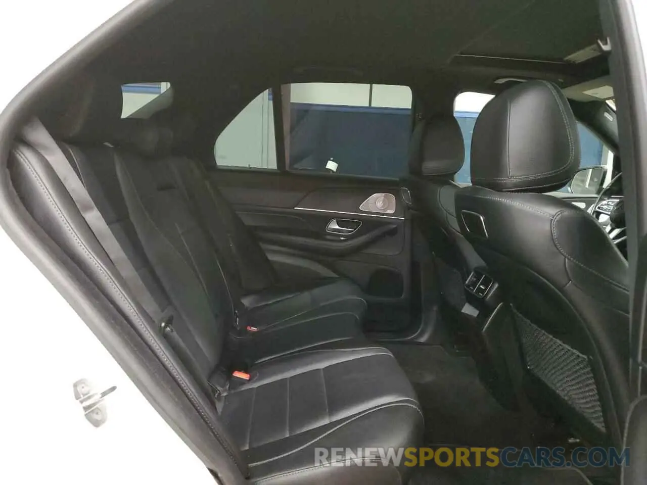 11 Photograph of a damaged car 4JGFB4KB1LA209560 MERCEDES-BENZ GLE-CLASS 2020