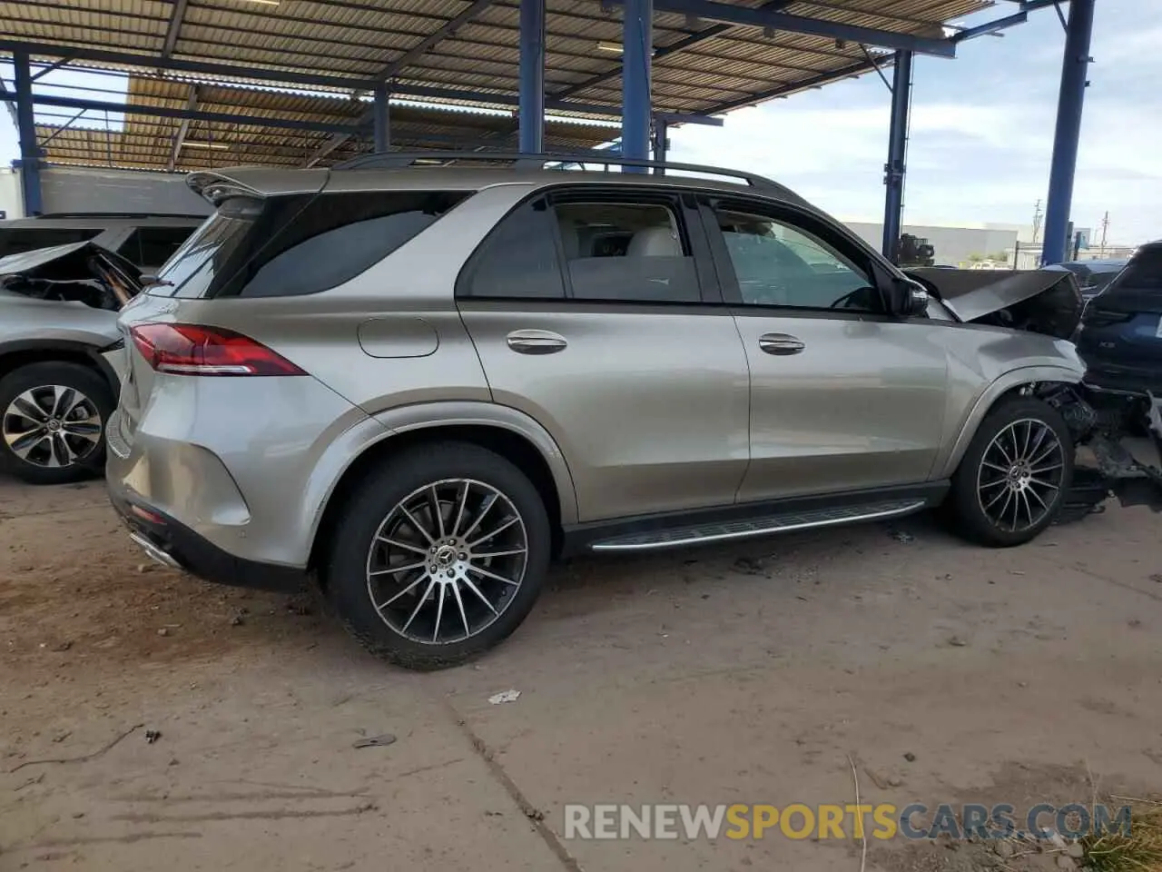 3 Photograph of a damaged car 4JGFB4KB1LA217674 MERCEDES-BENZ GLE-CLASS 2020