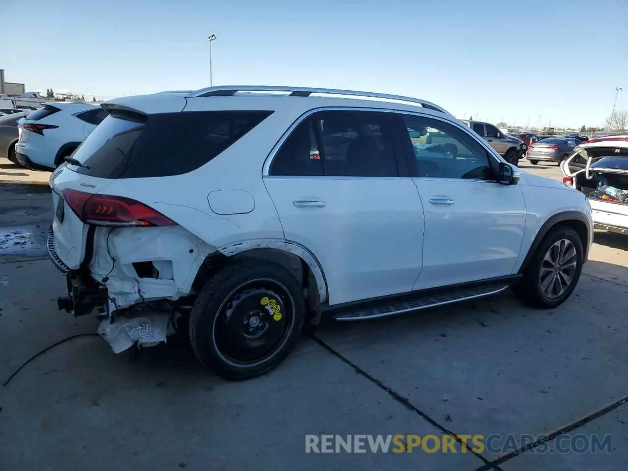 3 Photograph of a damaged car 4JGFB4KB4LA249468 MERCEDES-BENZ GLE-CLASS 2020
