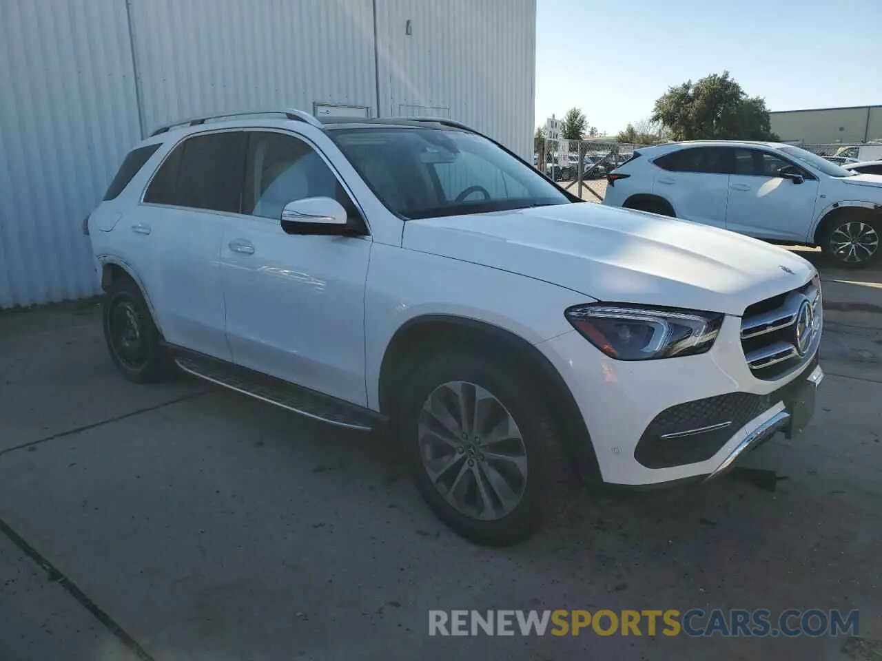 4 Photograph of a damaged car 4JGFB4KB4LA249468 MERCEDES-BENZ GLE-CLASS 2020