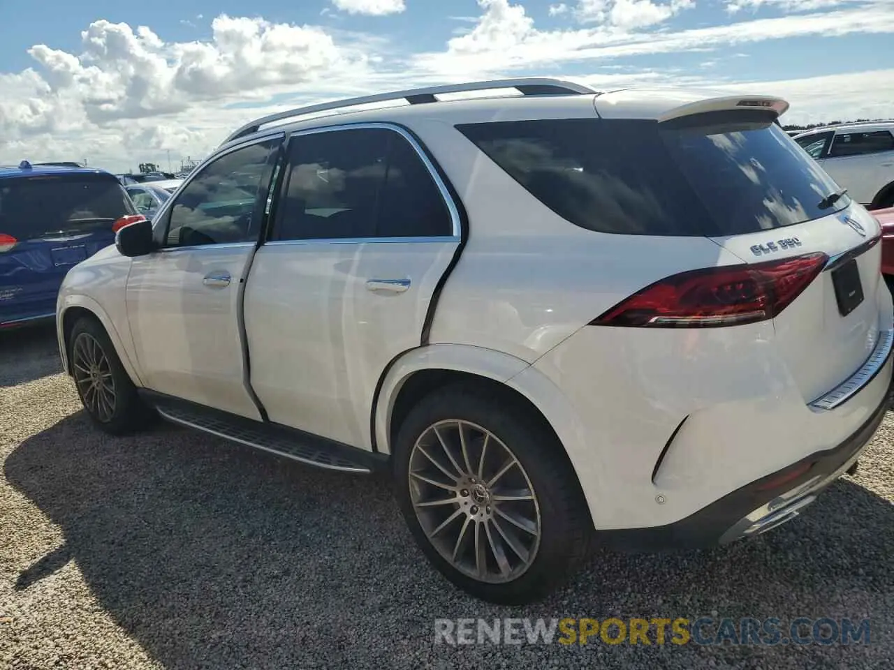 2 Photograph of a damaged car 4JGFB4KB7LA093815 MERCEDES-BENZ GLE-CLASS 2020