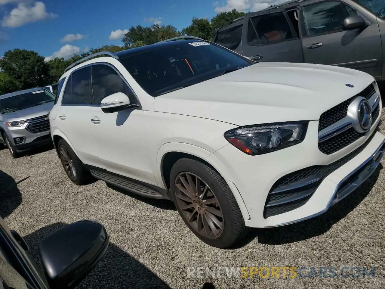 4 Photograph of a damaged car 4JGFB4KB7LA093815 MERCEDES-BENZ GLE-CLASS 2020