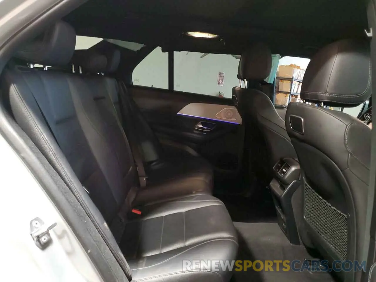 11 Photograph of a damaged car 4JGFB4KB8LA088283 MERCEDES-BENZ GLE-CLASS 2020