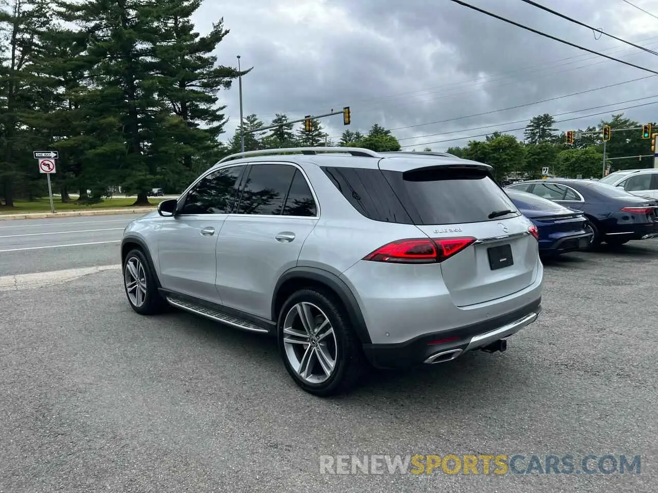 3 Photograph of a damaged car 4JGFB4KB9LA034295 MERCEDES-BENZ GLE-CLASS 2020