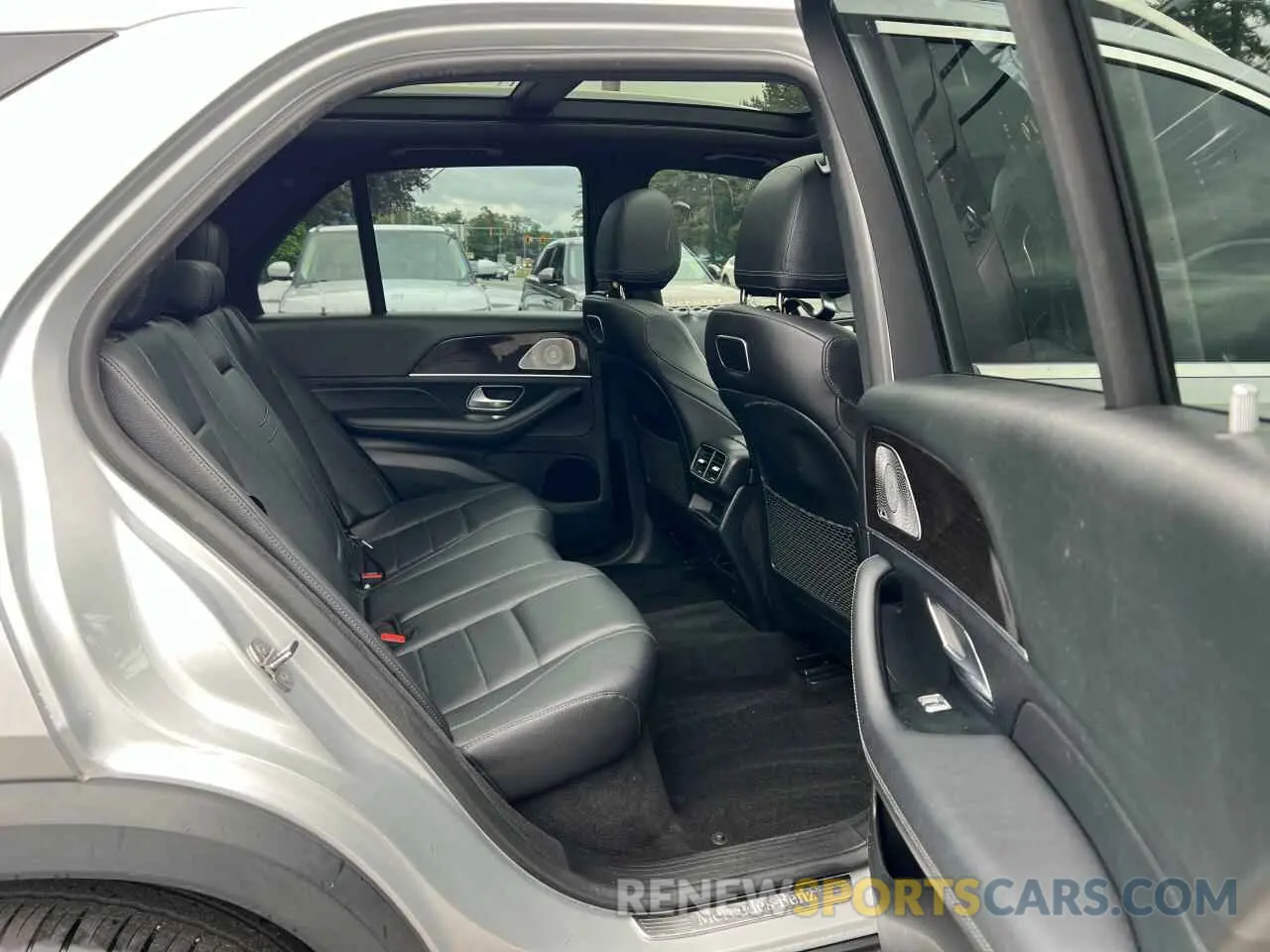 6 Photograph of a damaged car 4JGFB4KB9LA034295 MERCEDES-BENZ GLE-CLASS 2020
