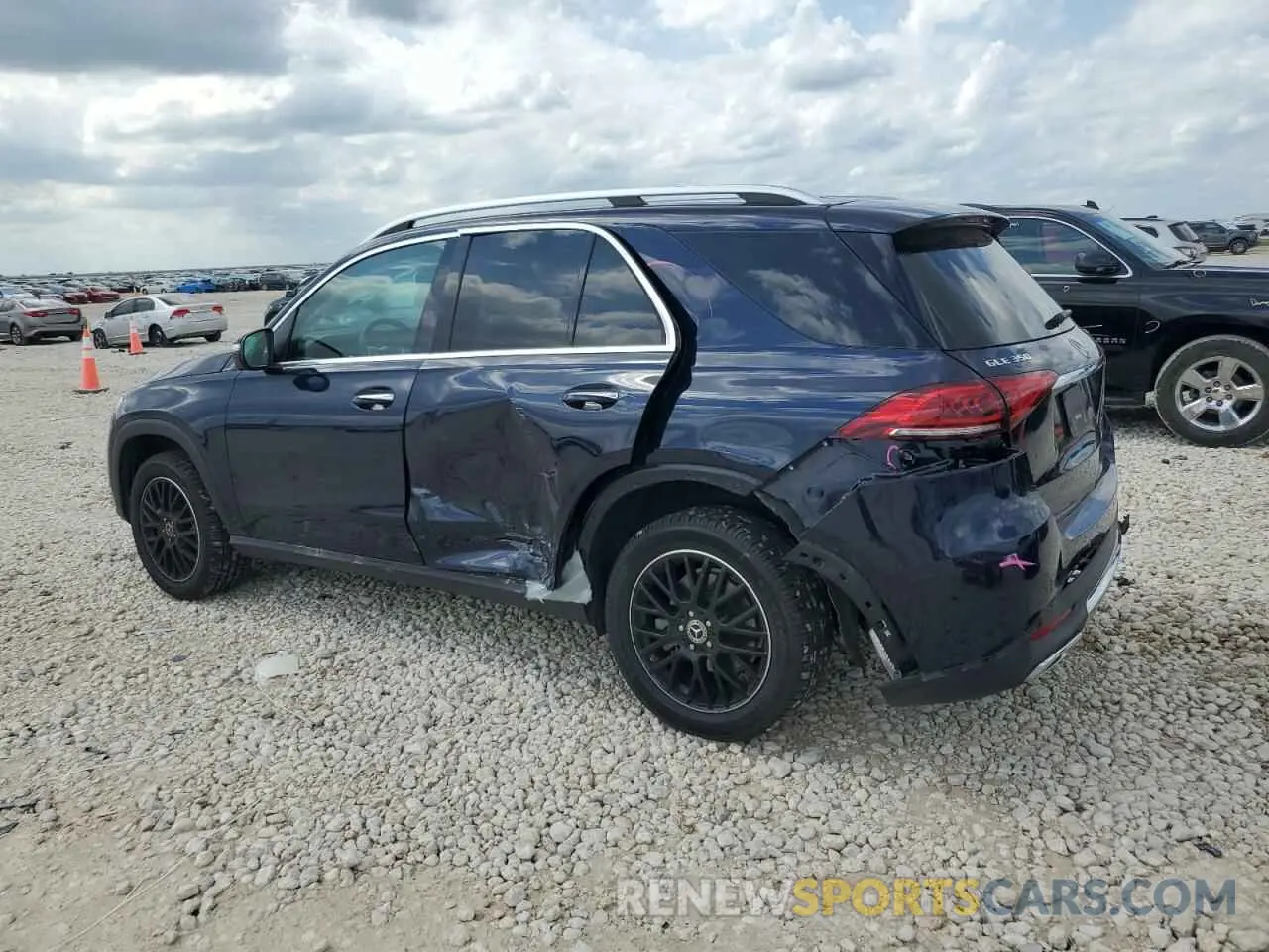 2 Photograph of a damaged car 4JGFB4KE1LA039596 MERCEDES-BENZ GLE-CLASS 2020