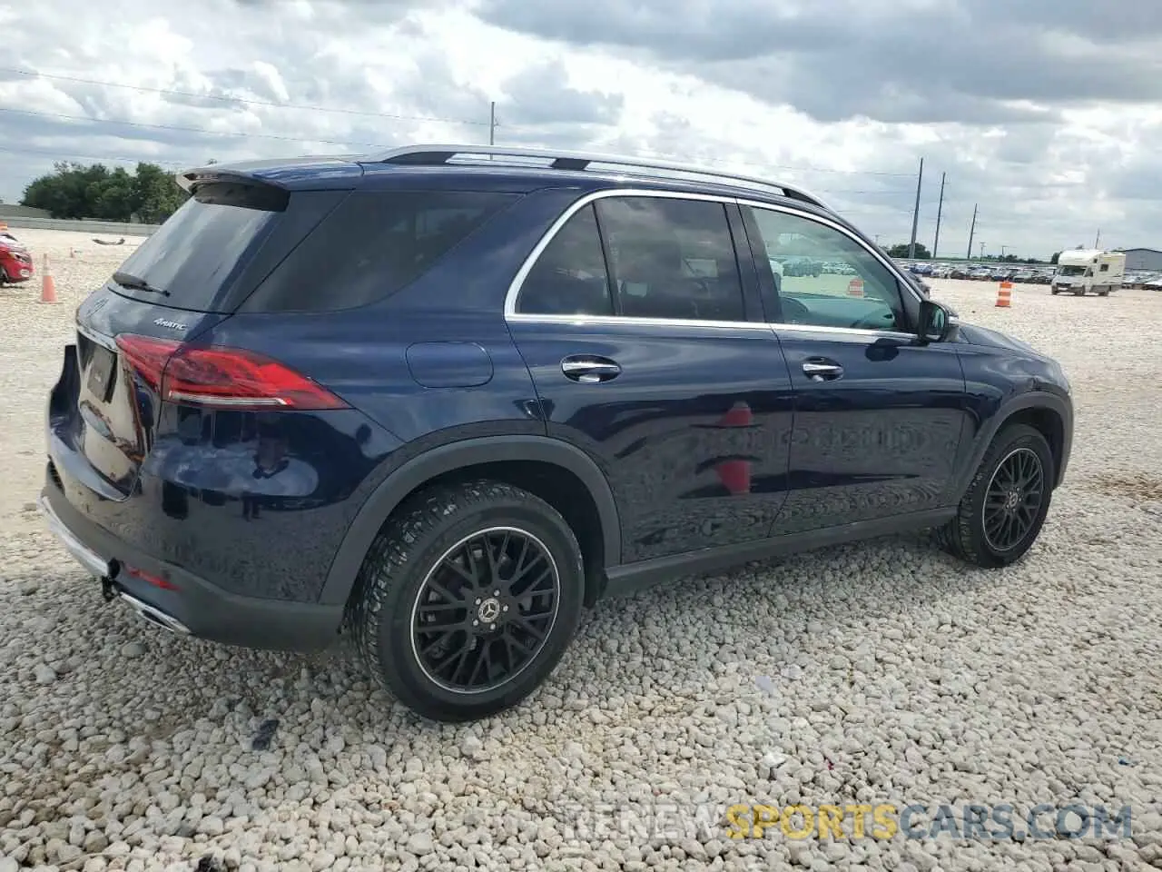 3 Photograph of a damaged car 4JGFB4KE1LA039596 MERCEDES-BENZ GLE-CLASS 2020