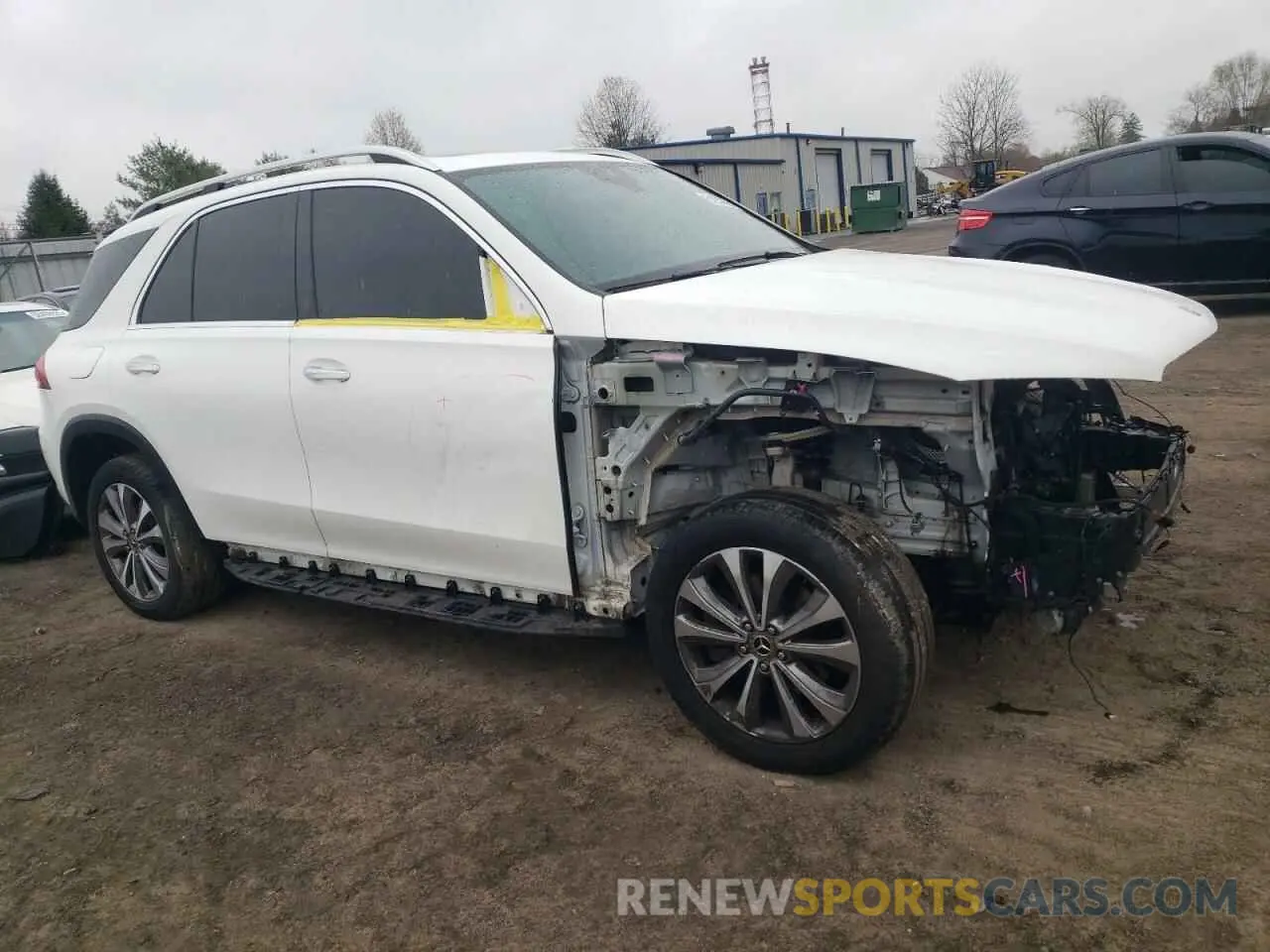 4 Photograph of a damaged car 4JGFB4KE2LA028882 MERCEDES-BENZ GLE-CLASS 2020