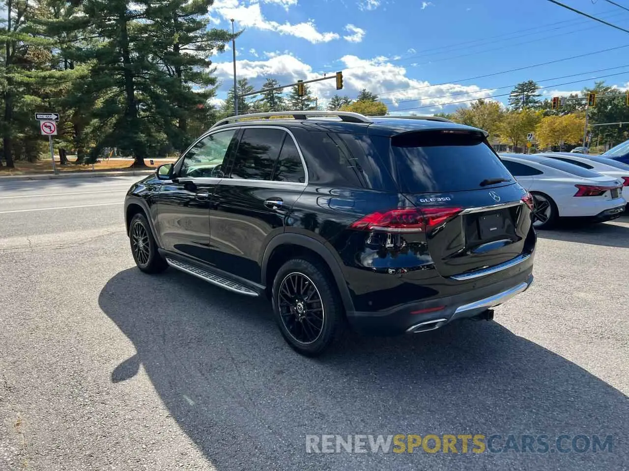 3 Photograph of a damaged car 4JGFB4KE9LA049700 MERCEDES-BENZ GLE-CLASS 2020