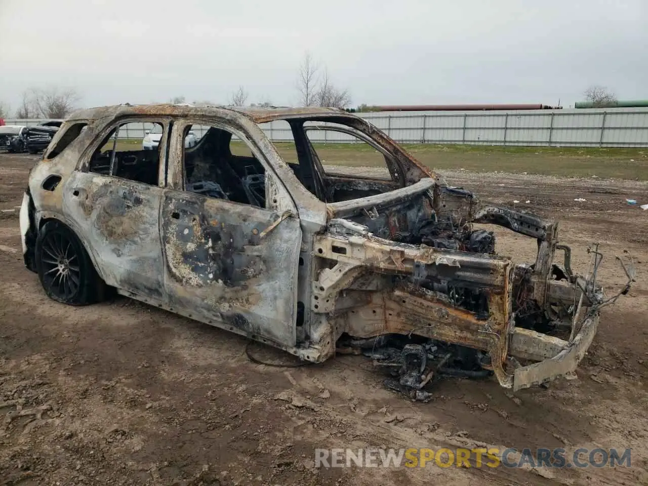 4 Photograph of a damaged car 4JGFB4JB1MA486373 MERCEDES-BENZ GLE-CLASS 2021